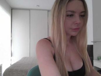 pinkpanther8899 webcam model stream image