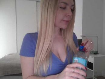 pinkpanther8899 webcam model stream image