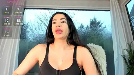 Naila18 webcam model stream image