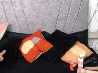 violetta-hot webcam model stream image