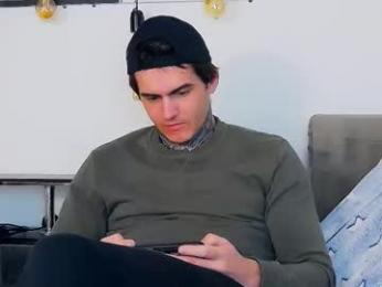 carter_reos webcam model stream image