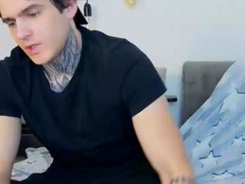 carter_reos webcam model stream image