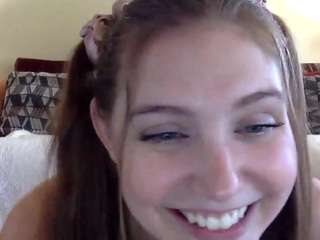 daisyglam webcam model stream image