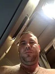 Tataurs webcam model stream image