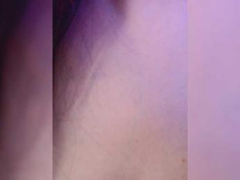 Ali_na webcam model stream image