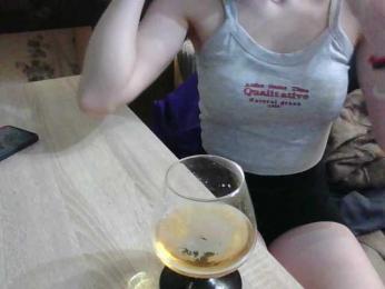 Sweet-Lally webcam bongacams model stream image