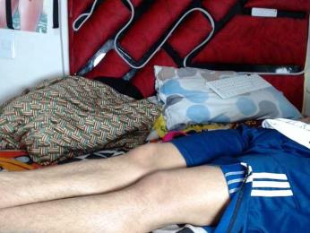 Latin-caliente webcam bongacams model stream image