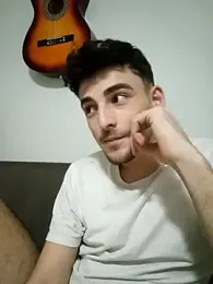 Yasinyasin7 webcam model stream image