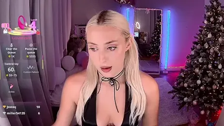 LoryWood webcam model stream image