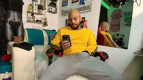 Leenar_Key webcam stripchat model stream image