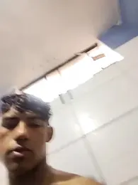 Lale-Adrian webcam model stream image