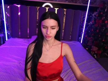 SnowWhiteee webcam model stream image