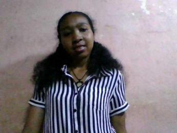 diniah22 webcam model stream image