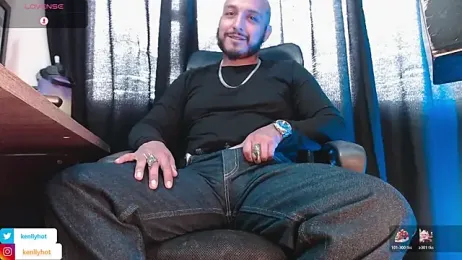 KenllyH webcam model stream image