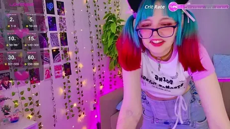 CoralineYoung webcam model stream image