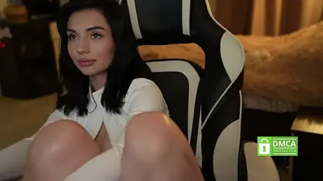 LindaWarners webcam model stream image