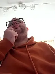 Javier_bear webcam model stream image