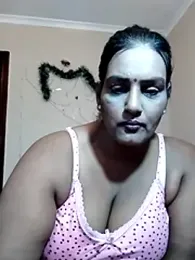 Foxybaby420 webcam model stream image