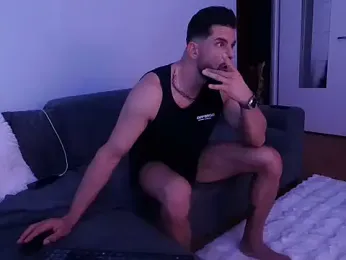 Angelo_33 webcam model stream image