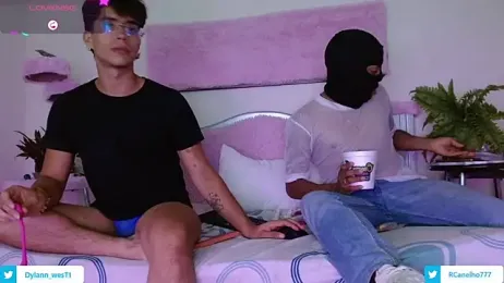 COUPLEHOTTDF webcam model stream image