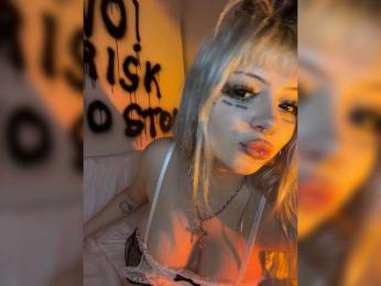 Xlunami webcam model stream image