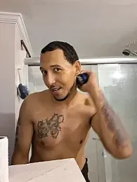 ThrowedWorldWide webcam model stream image