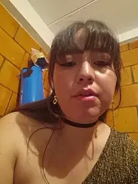 annyaparis webcam model stream image