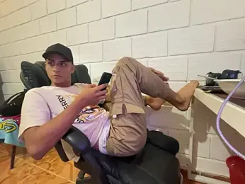 Max_TheHorseDick webcam model stream image