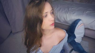 KennethEnglett webcam model stream image