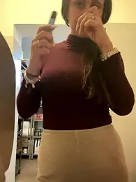 ainaht webcam model stream image