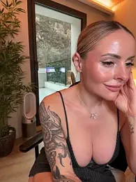 EmaSalis webcam model stream image