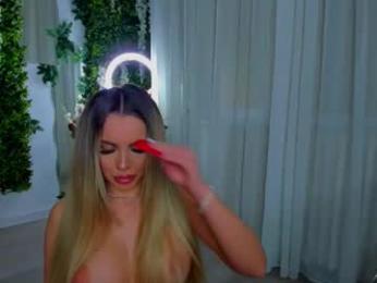 zinasquirts webcam model stream image