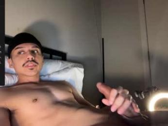 xmomentumx webcam model stream image