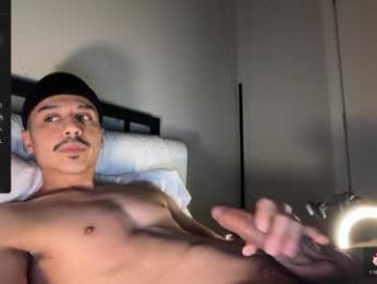 xmomentumx webcam model stream image