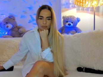 FeralFoxy webcam bongacams model stream image