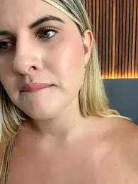 EmiilyAdams_ webcam model stream image