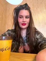 TattooGirlAlia webcam model stream image