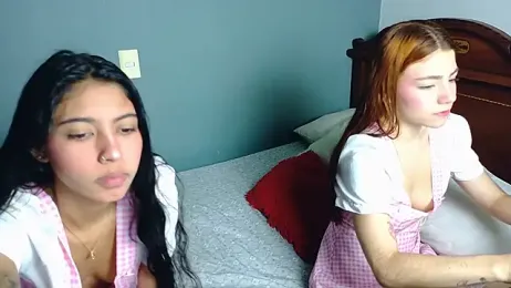 strawberrymia68 webcam model stream image