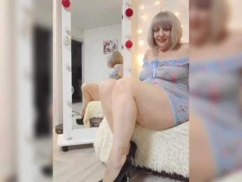 mery8poppins webcam model stream image