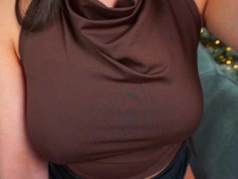 dee_zee webcam model stream image