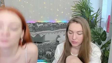 Radiants_two webcam model stream image