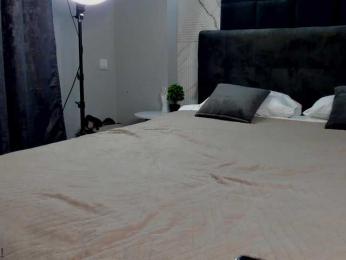 AdelinePerle webcam bongacams model stream image