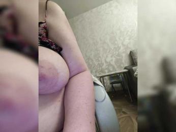 Milf_a webcam model stream image