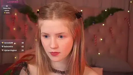 LilianHoward webcam model stream image