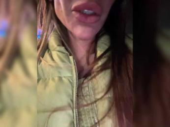 OrgazMia webcam model stream image