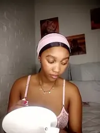 Hannah_107 webcam model stream image