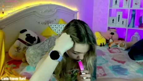 LillyMoure_ webcam stripchat model stream image