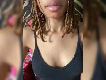 Deslimbody0 webcam model stream image