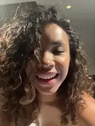 Brunettexio webcam model stream image