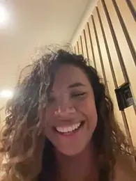 Brunettexio webcam model stream image